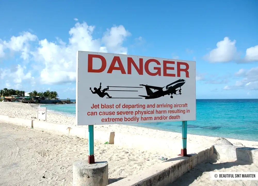 Danger Juliana Airport Sint Maarten!